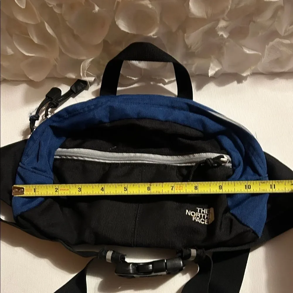 The North Face Men's Black and Blue Belt Bag